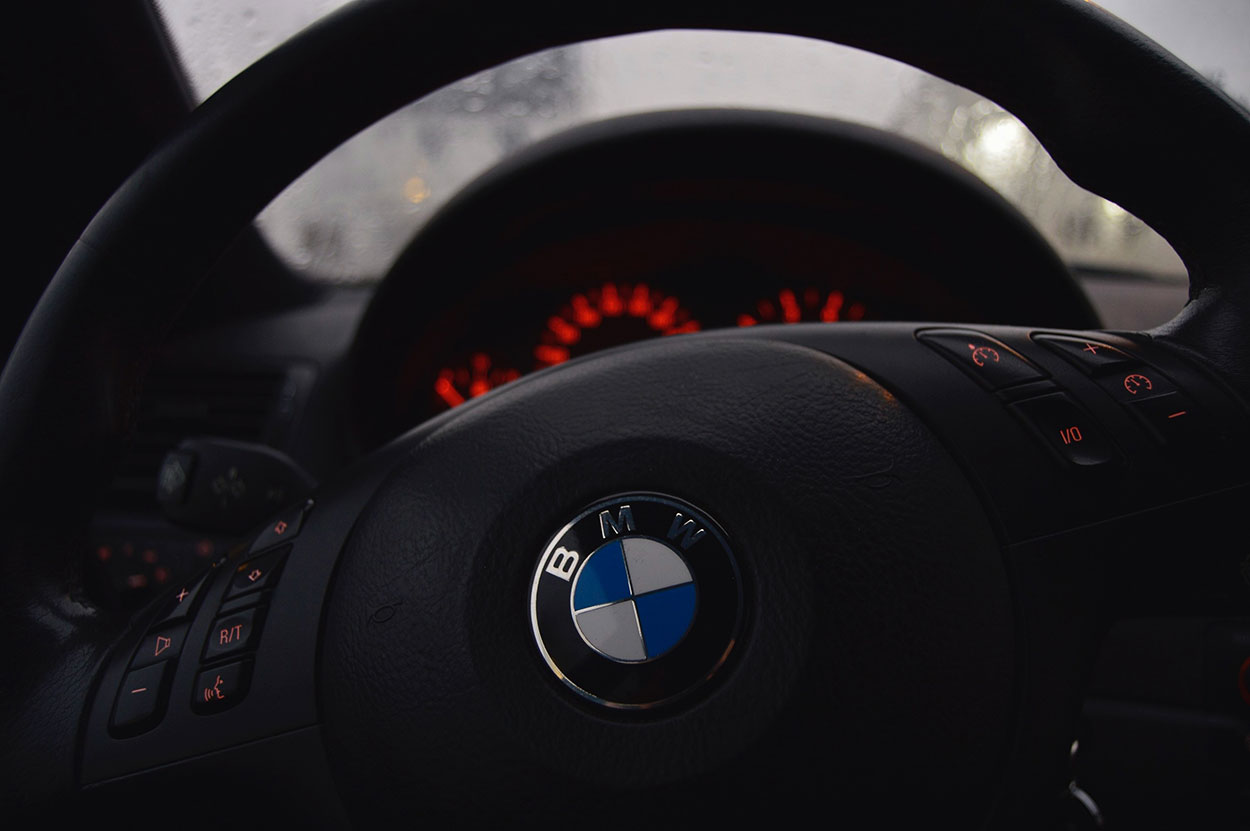 bmw steering wheel with dashboard lights explained