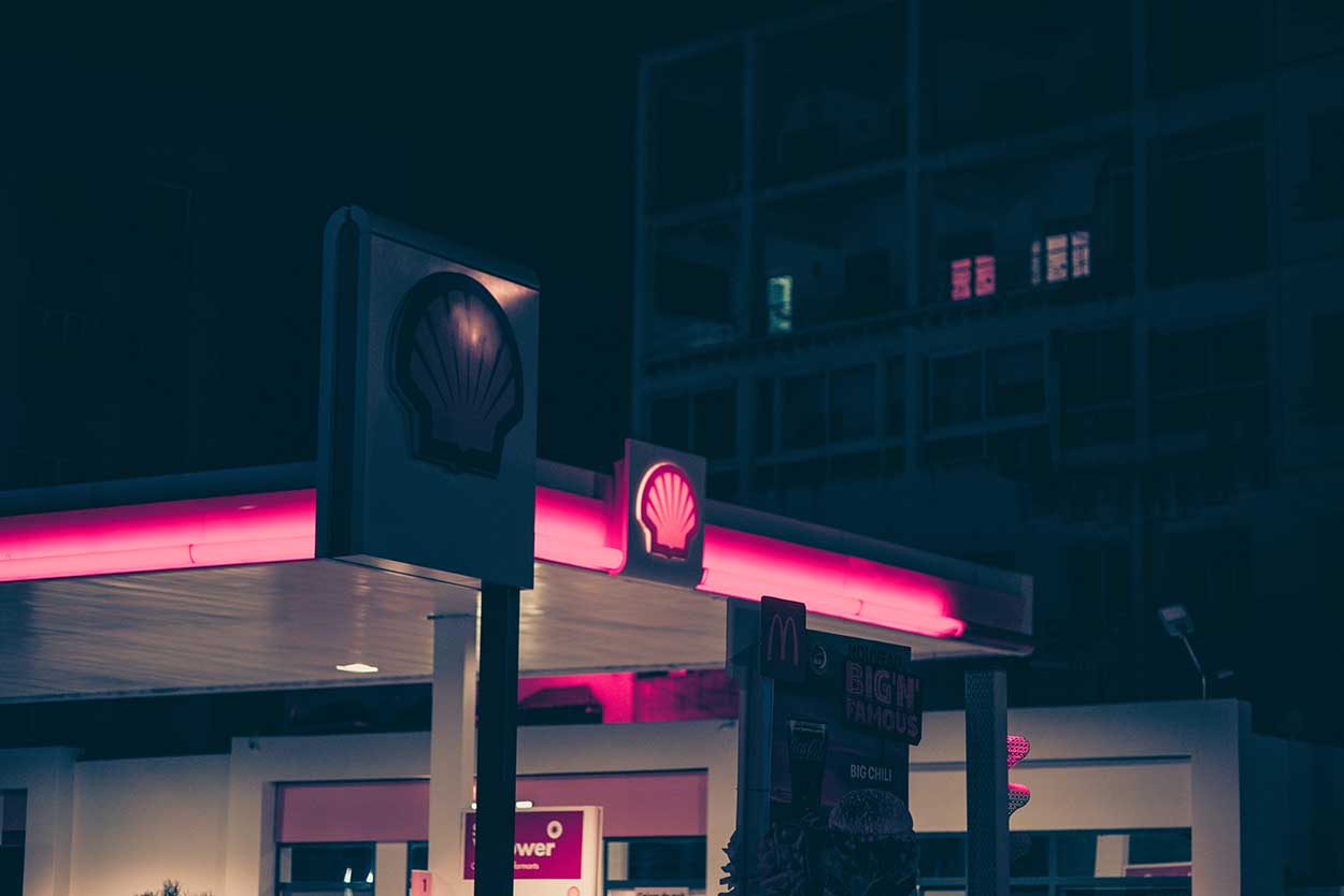 shell garage at night selling petrol