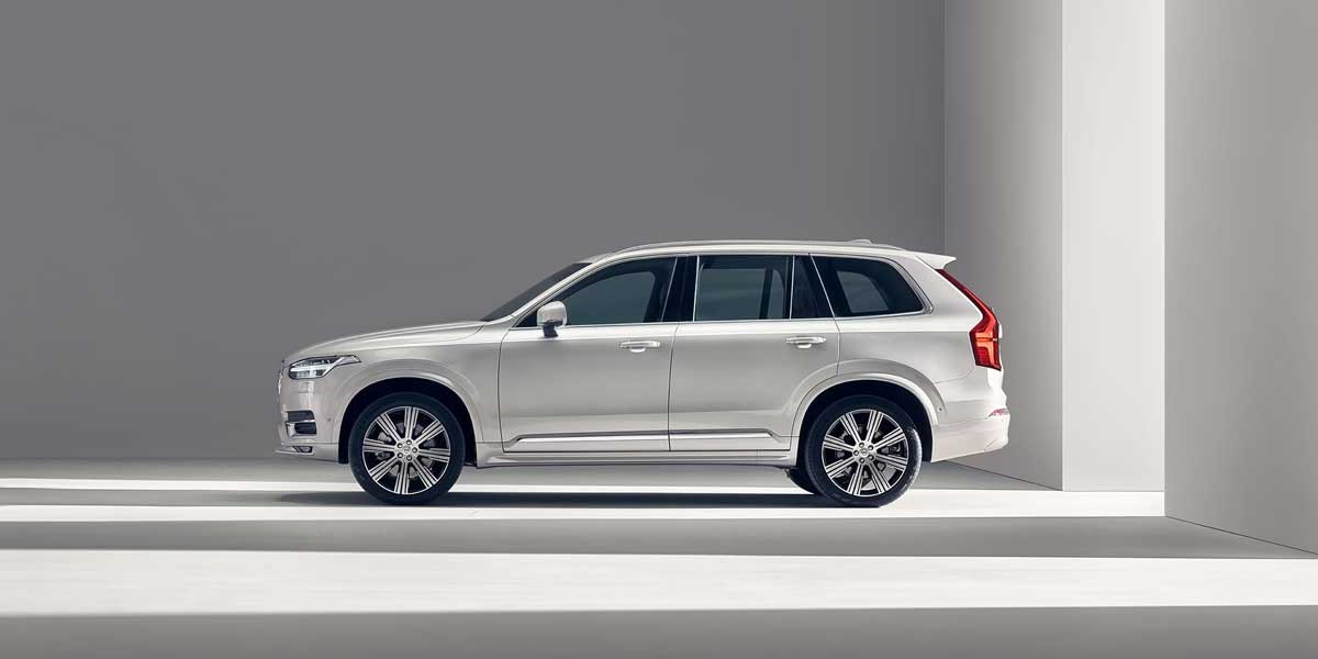 Silver Volvo XC90