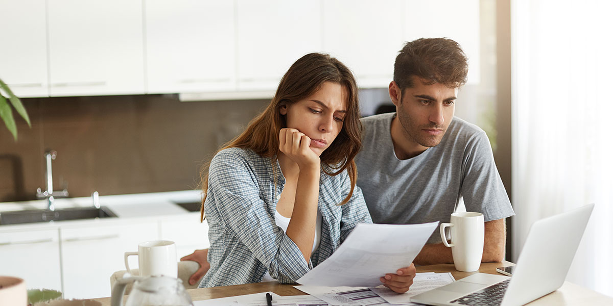 Couple looking at a loan quote